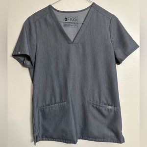 Figs Casma Three Pocket scrub top!